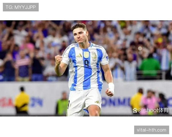 阿尔瓦雷斯顶级前锋潜力与上限分析