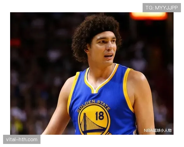 瓦莱乔利用内线强推拉开篮下空间助力球队提升终结效率